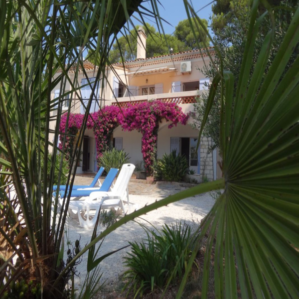 Offres de vente Propriete Carqueiranne 83320